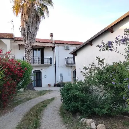 بيت للعطل Casa Dei Nonni فاستو